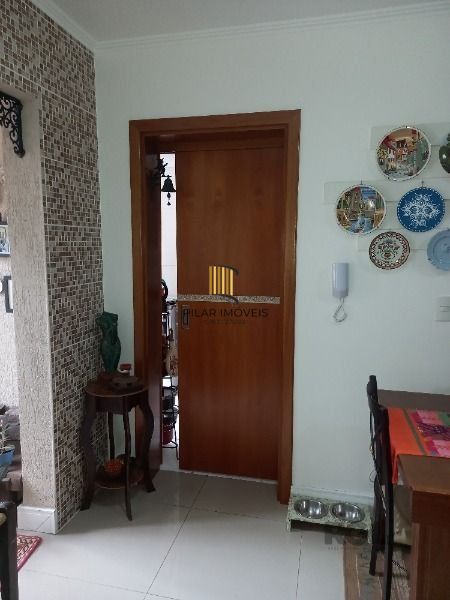 Apartamento em Porto Alegre, no bairro Cavalhada, com 2 dormitório(s), e 2 banheiros, à venda.