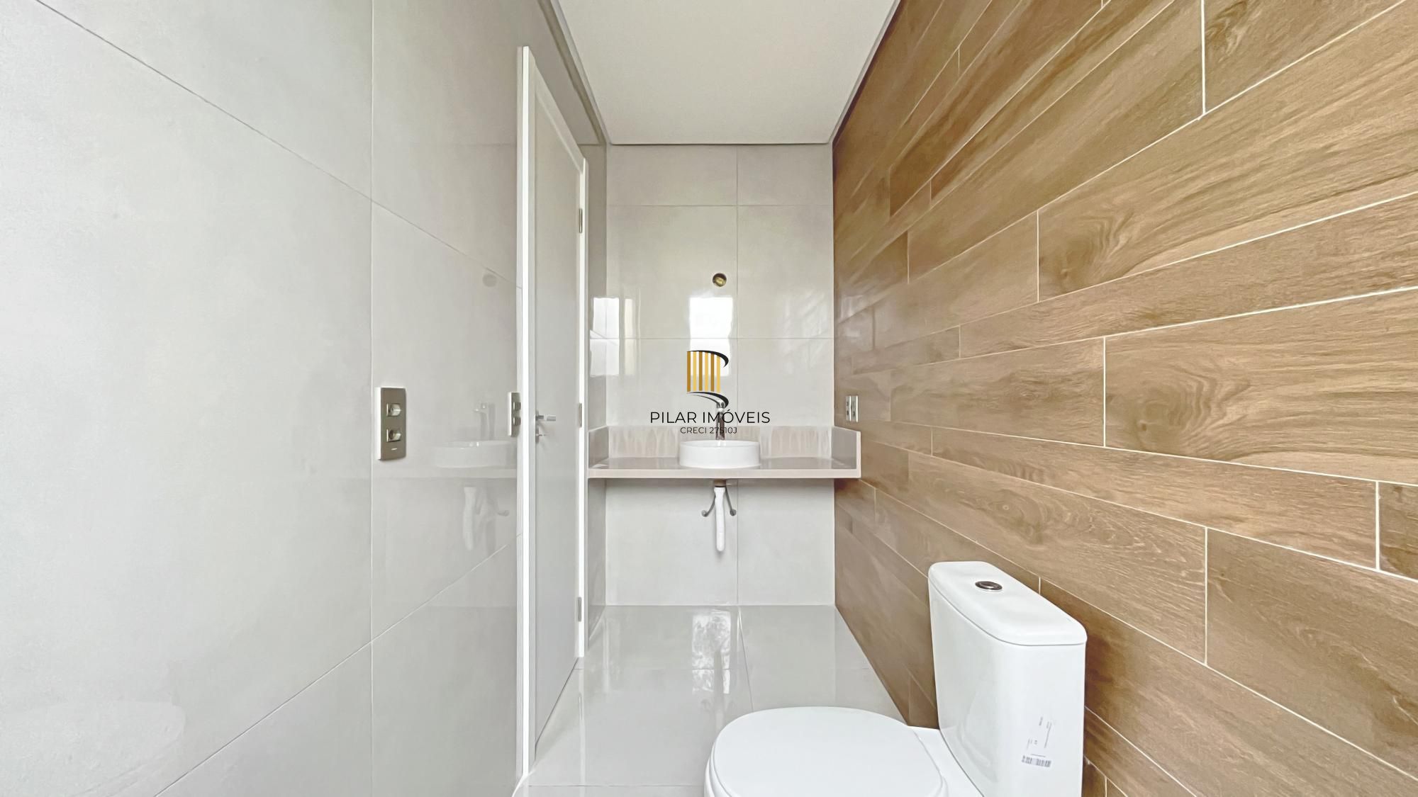 Casa Condominio em Porto Alegre, no bairro Hípica, com 3 dormitório(s), e 3 banheiros, à venda.
