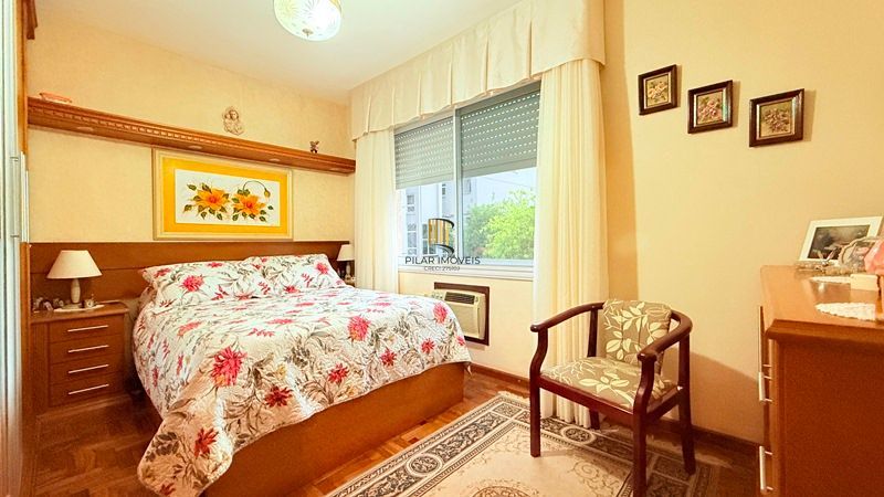 Impecável apartamento com 3 dormitórios , 3 banheiros , 2 vagas cobertas , com 120 m² privativos.