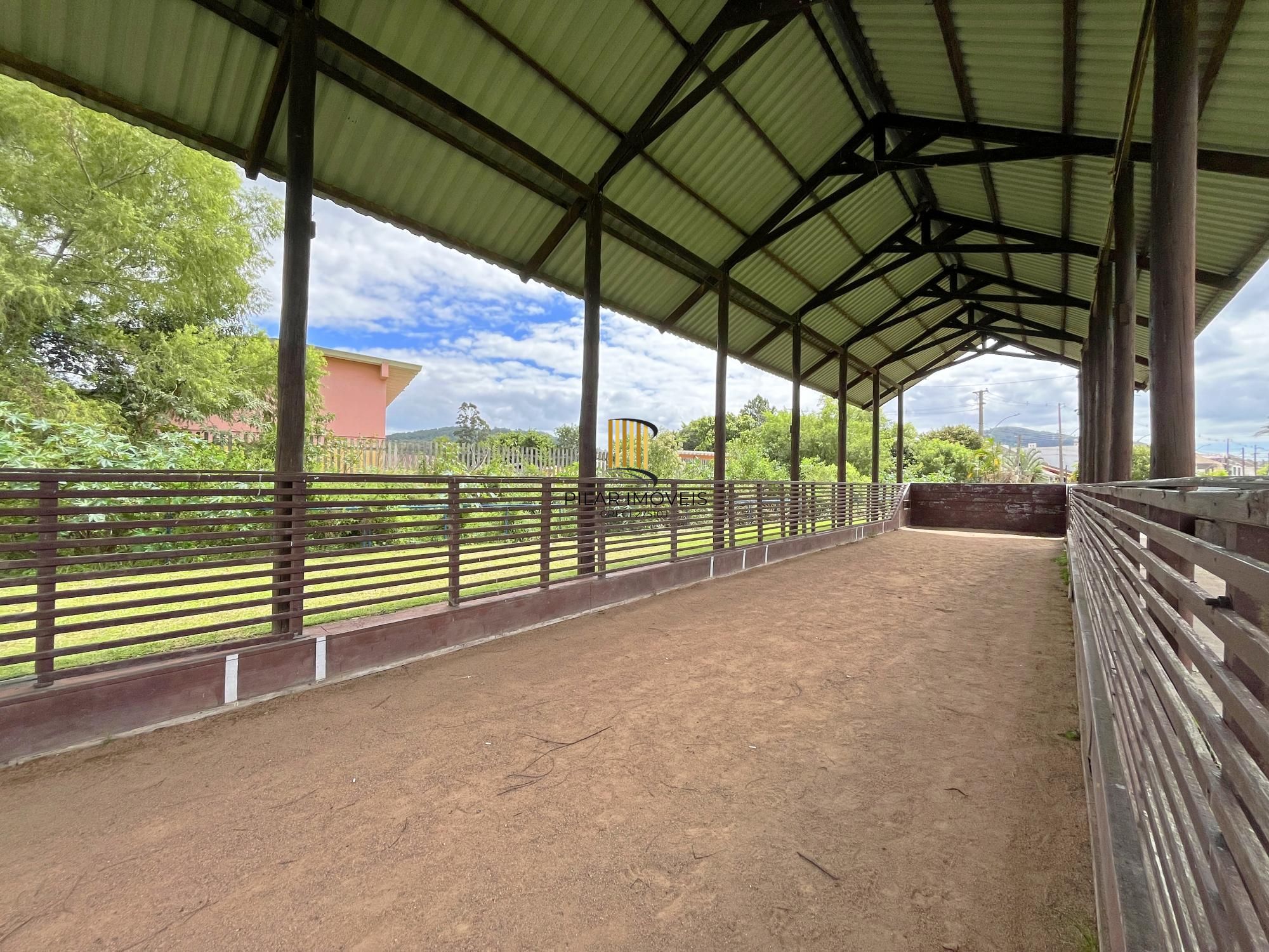 Casa Residencial com 3 dormitórios à Venda na Hípica.