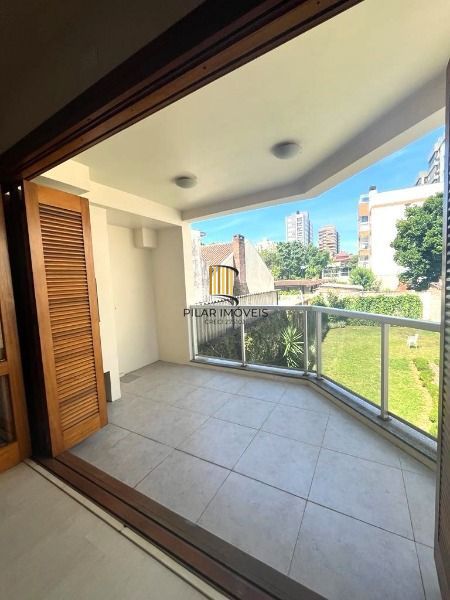 Apartamento em Porto Alegre, no bairro Tristeza, com 2 dormitório(s), e 2 banheiros, à venda.