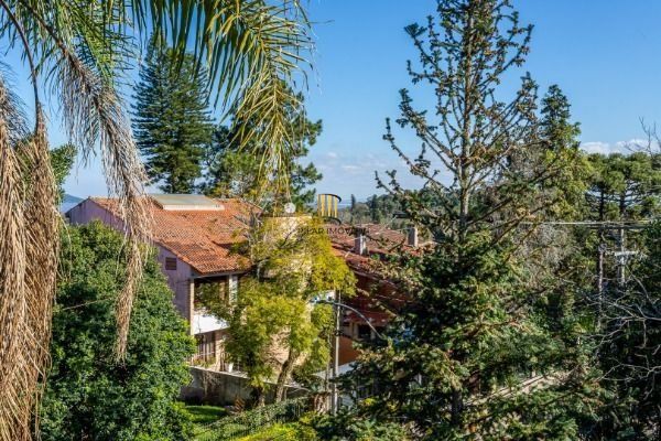 Casa Condominio em Porto Alegre, no bairro Jardim Isabel, com 3 dormitório(s), à venda.