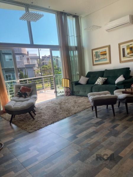Casa Condominio em Porto Alegre, no bairro Jardim Carvalho, com 3 dormitório(s), à venda.