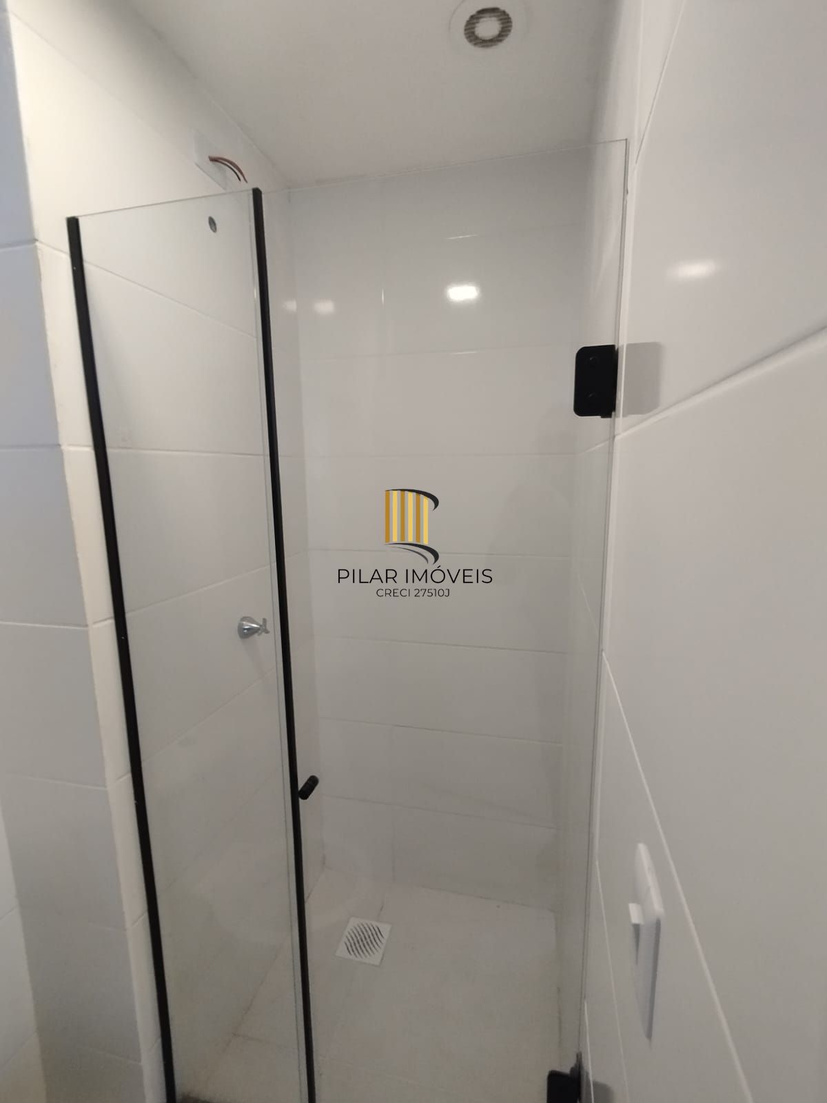 Apartamento 2 dormitórios, com garagem, bairro Tristeza.