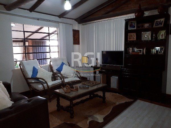 Sítio para Venda - 364m², 3 dormitórios, sendo 1 suites, 2 vagas - São Caetano