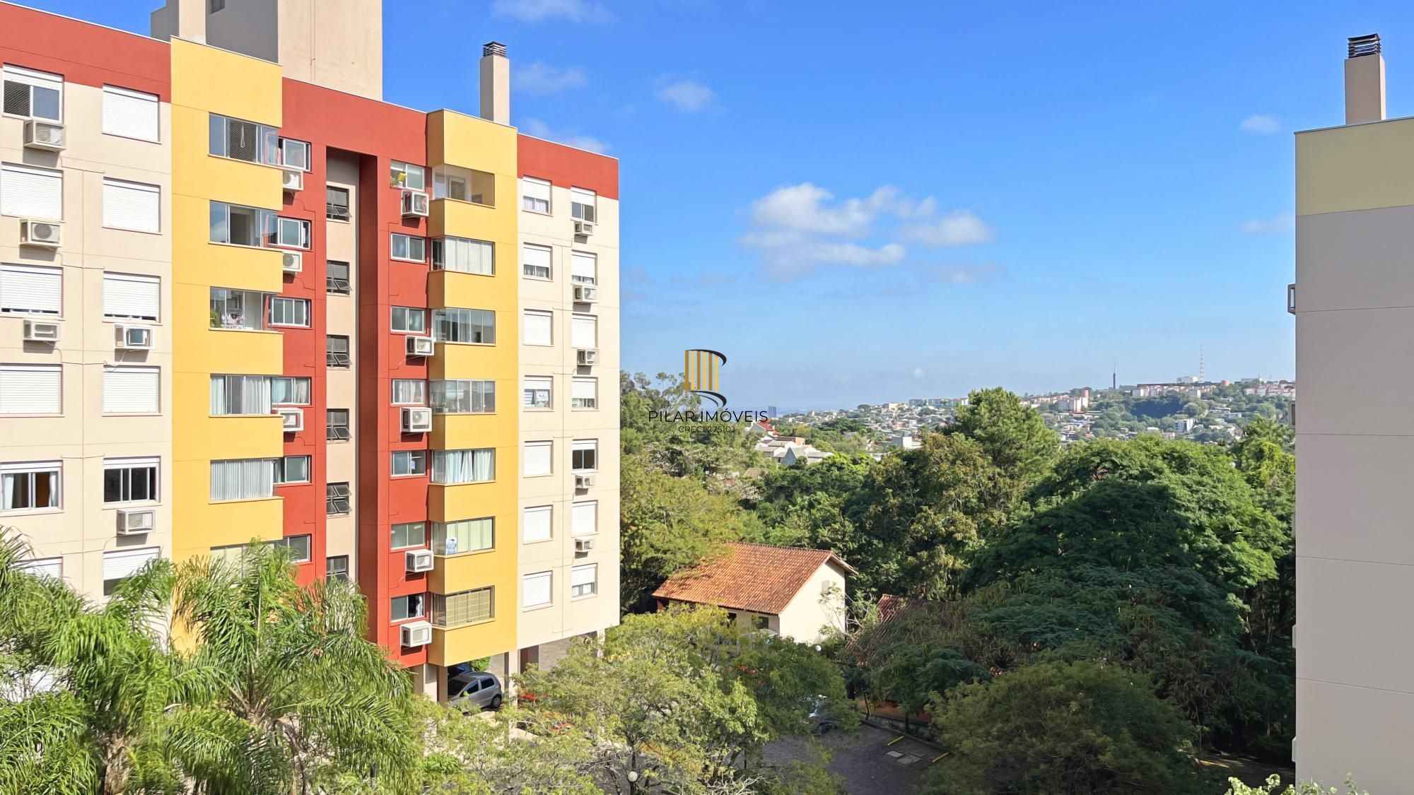 Apartamento 2D, sacada com churrasqueira, elevador e box escriturado