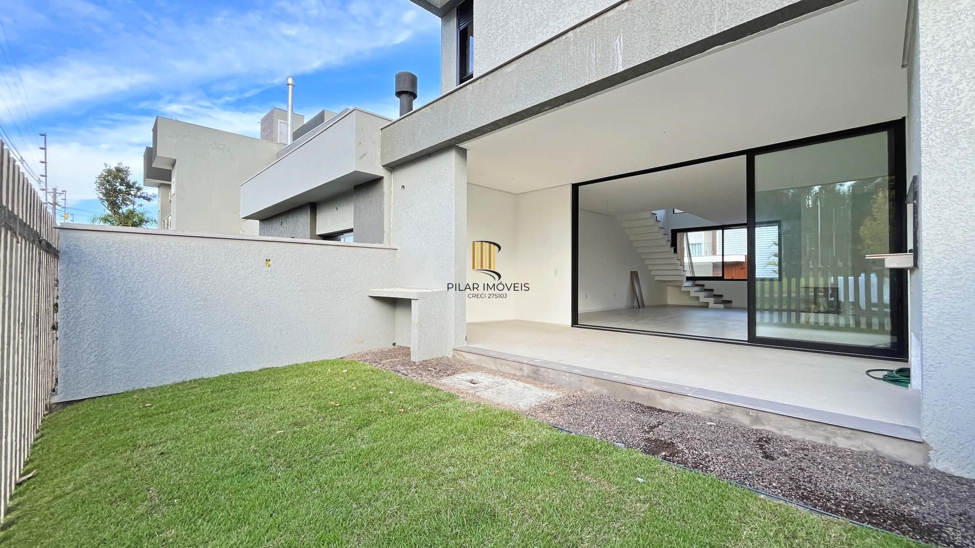 Casa Condominio em Porto Alegre, no bairro Hípica, com 3 dormitório(s), e 3 banheiros, à venda.