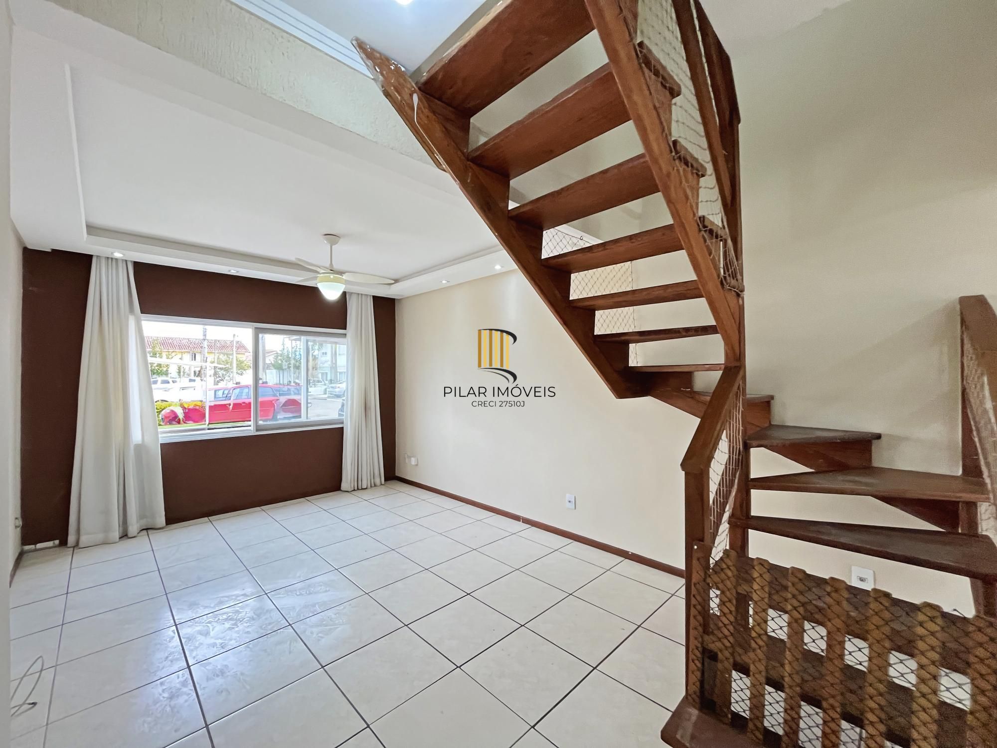 Casa em condomínio em Porto Alegre, no bairro Hípica, com 3 dormitório(s)