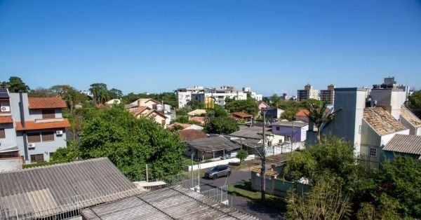 Apartamento em Porto Alegre, no bairro Tristeza, com 3 dormitório(s), e 3 banheiros, à venda.