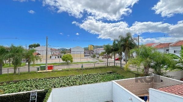 Casa 3 dormitórios no bairro Hípica