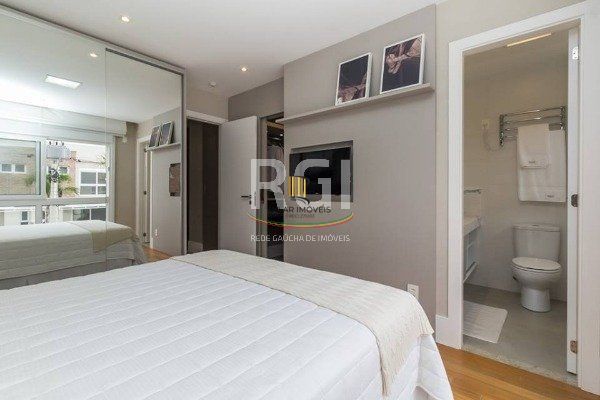 Casa Condominio para Venda - 191m², 3 dormitórios, sendo 1 suites, 2 vagas - Vila Nova