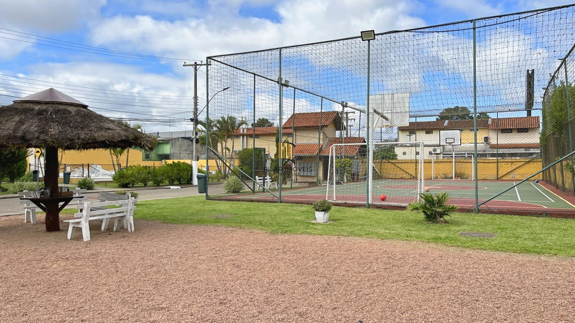 Casa de Condomínio 3 dormitórios no bairro Aberta dos Morros