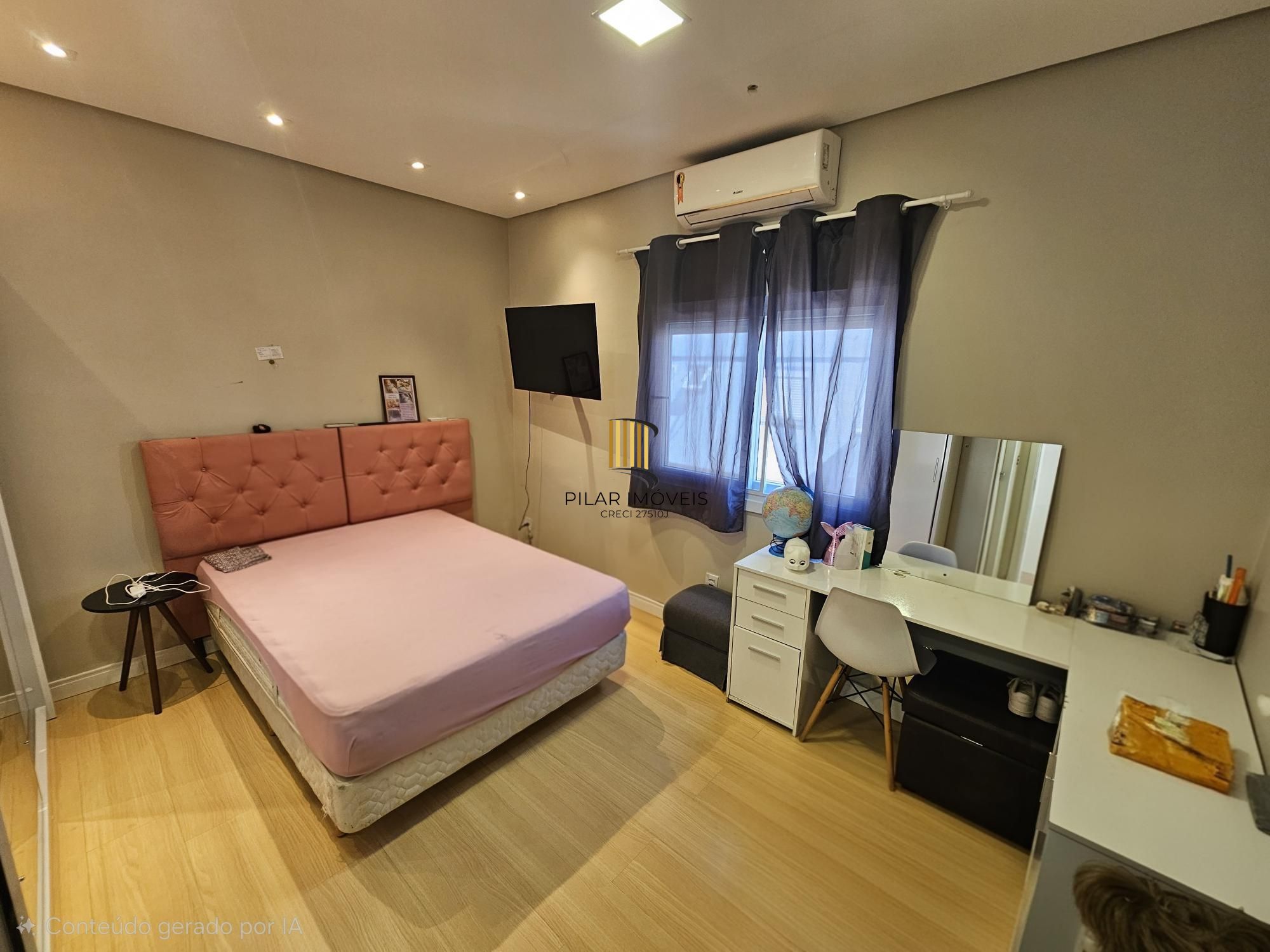 Casa de Condomínio 3 dormitórios no bairro Hípica