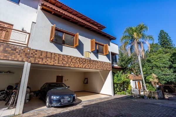 Casa Condominio em Porto Alegre, no bairro Jardim Isabel, com 3 dormitório(s), à venda.