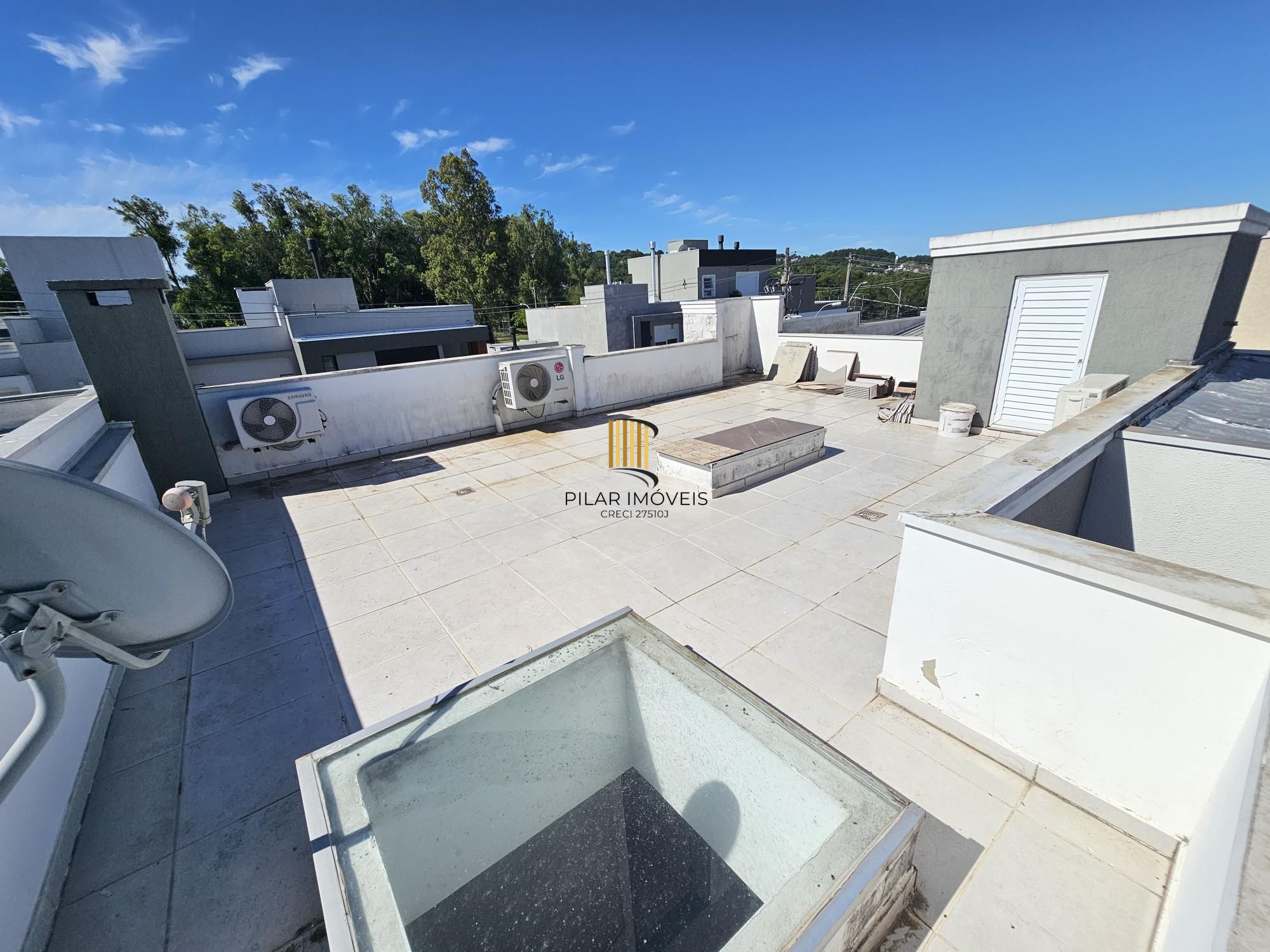 Casa de Condomínio 3 dormitórios no bairro Hípica