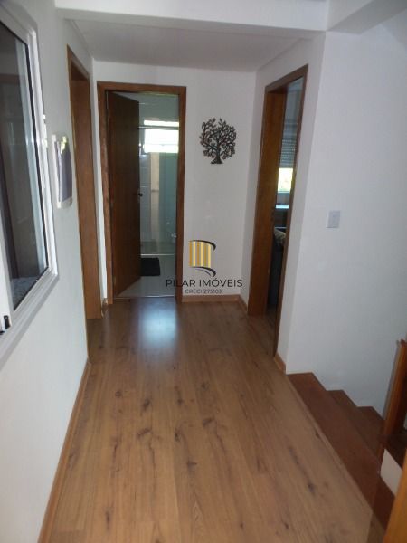 Casa para Venda - 270m², 3 dormitórios, sendo 1 suites, 2 vagas - Guarujá
