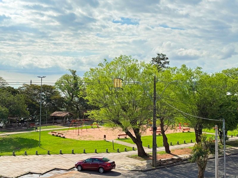 Casa com vista para o Rio e 3 dormitórios