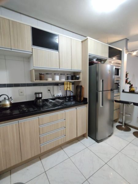 Casa 2 dormitórios no bairro Hípica