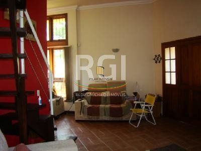Casa para Venda - 200m², 3 dormitórios, sendo 1 suites, 4 vagas - Jardim Isabel