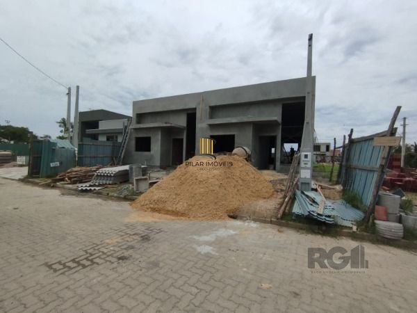 Casa Condominio em Porto Alegre, no bairro Hípica, com 3 dormitório(s), e 3 banheiros, à venda.