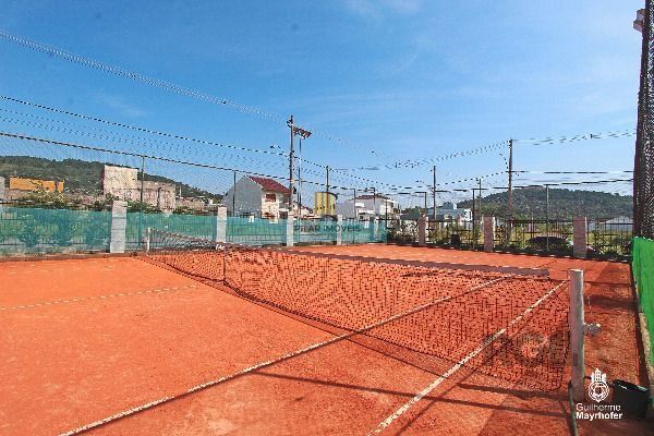 Casa Condominio em Porto Alegre, no bairro Aberta dos Morros, com 3 dormitório(s), e 3 banheiros, à venda.