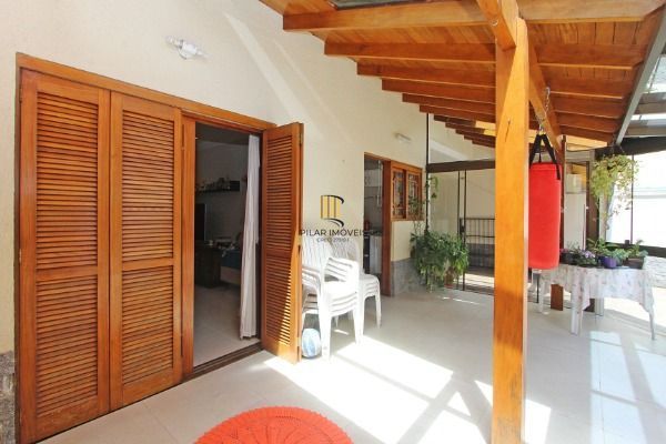 Casa para Venda - 360m², 3 dormitórios, sendo 1 suites, 4 vagas - Portal do Guarujá