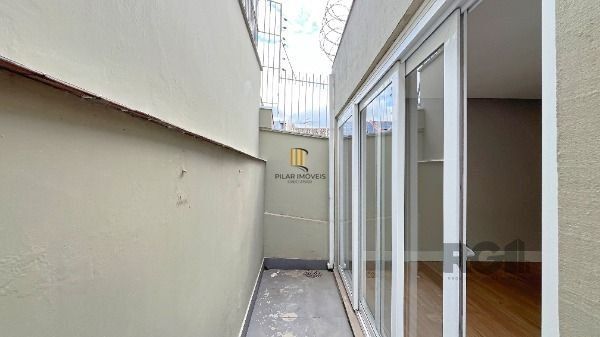 Casa de Condomínio 4 dormitórios no bairro Tristeza