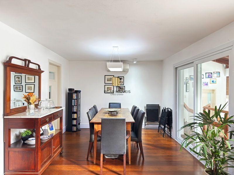 Residência, ótimo padrão com 4 suítes nos altos do Jardim Isabel, com vista perene para o Guaiba e Por-do-Sol