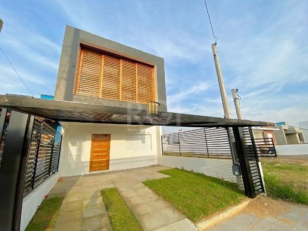 Casa para Venda - 217m², 3 dormitórios, sendo 1 suites, 2 vagas - Hípica