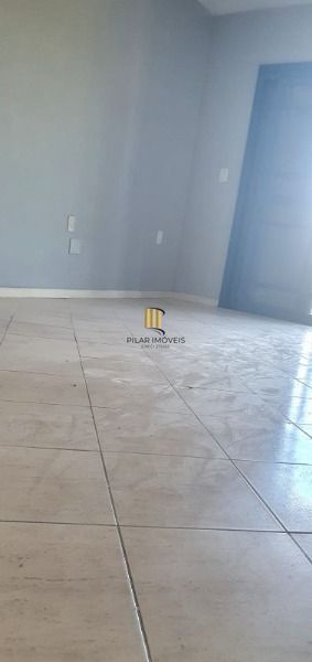 Casa em Porto Alegre, no bairro Hípica, com 3 dormitório(s), e 3 banheiros, à venda.