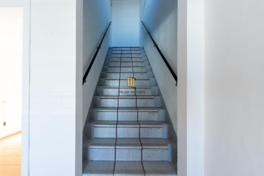 Casa 4 dormitórios no bairro Hípica