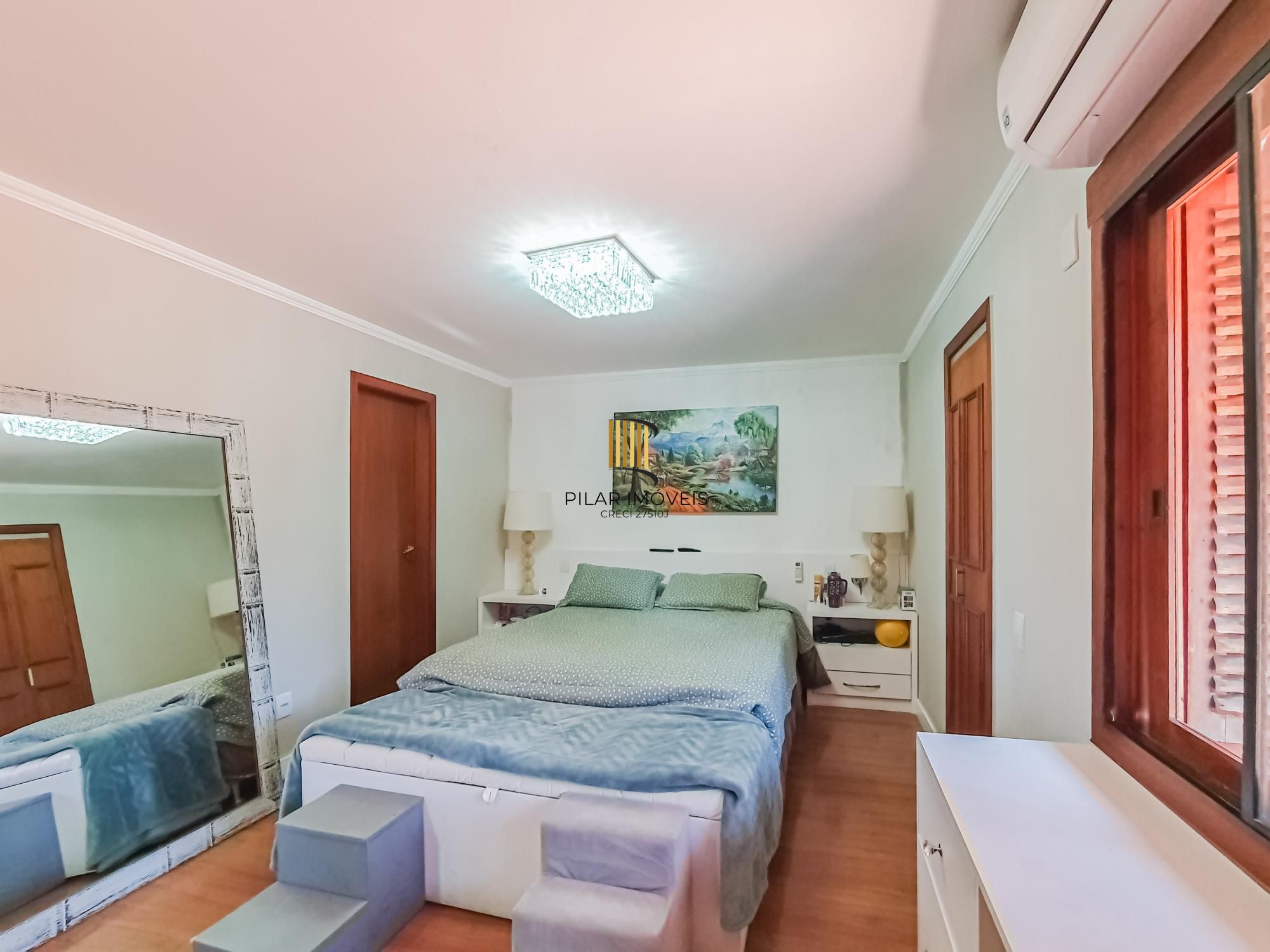 Casa em condomínio mobiliada, 3 dormitórios