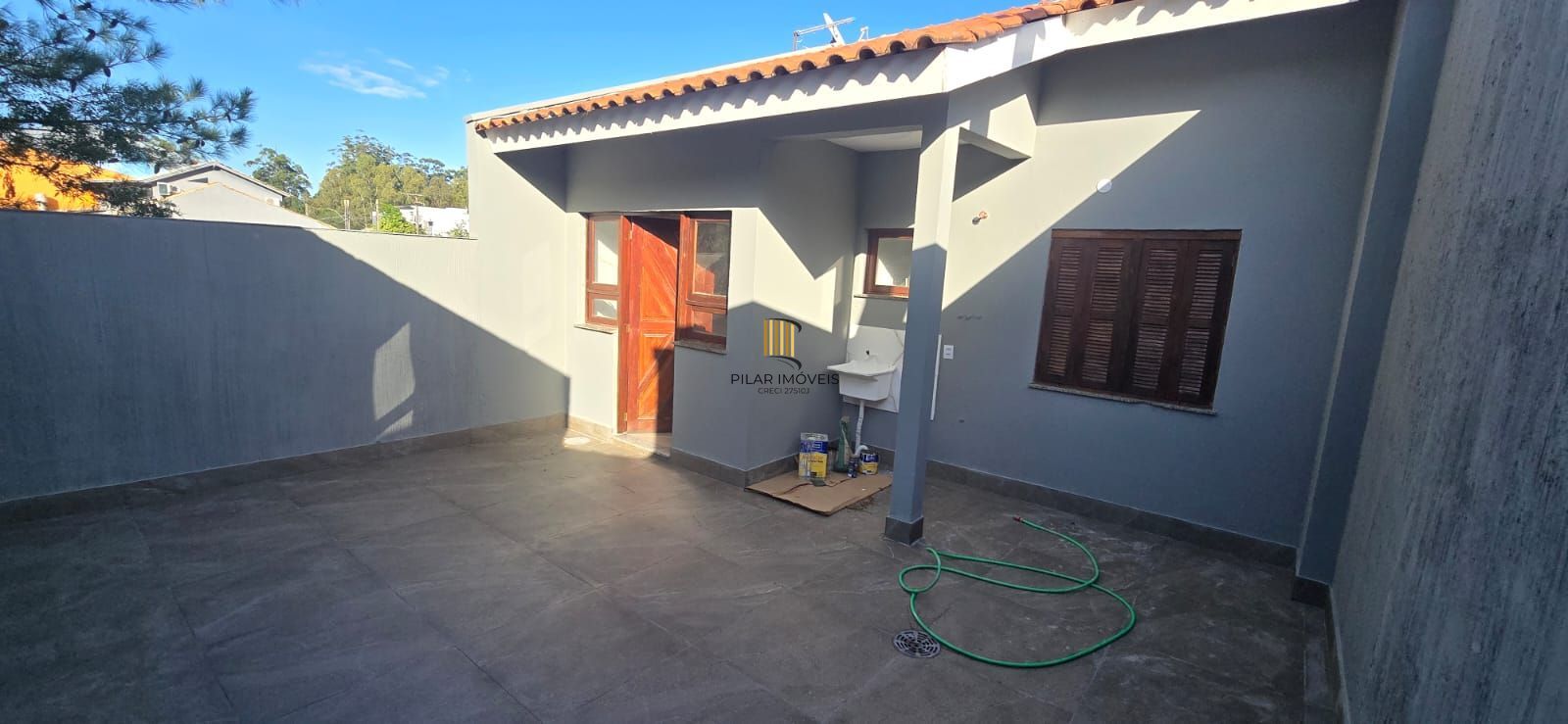 No bairro Hípica residência térrea com 2 dormitórios