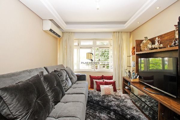 Apartamento em Porto Alegre, no bairro Petrópolis, com 3 dormitório(s), e 3 banheiros, à venda.