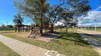 Terreno em condomínio fechado 7x21m² clube com piscina, academia e playground.