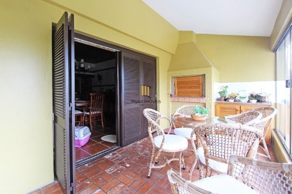 Casa para Venda - 287.96m², 4 dormitórios, sendo 1 suites, 4 vagas - Imperial Parque