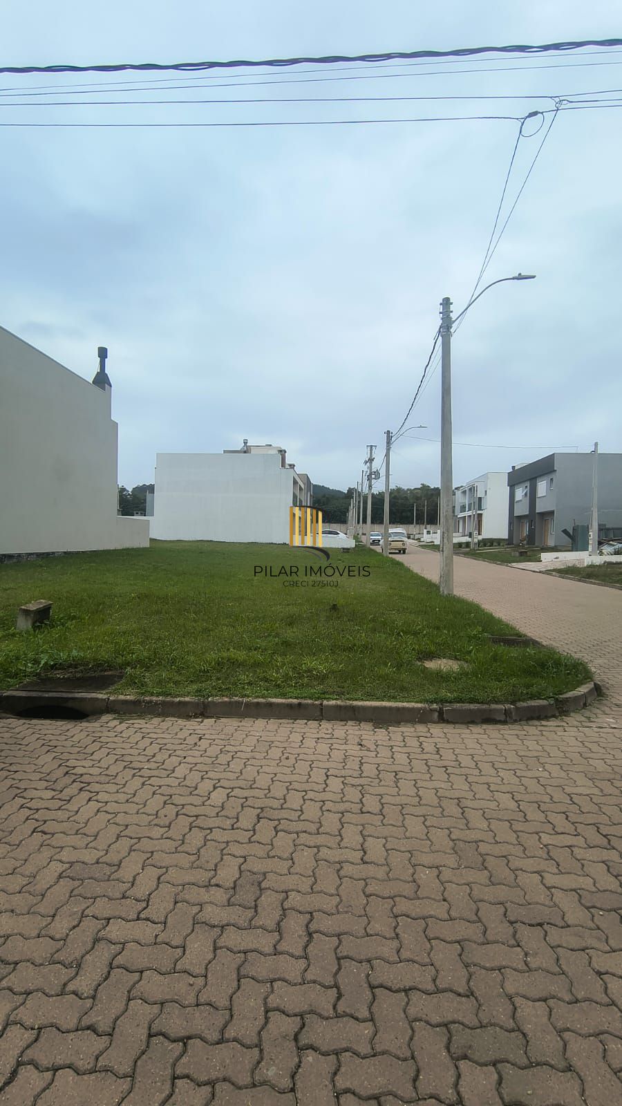 Terreno de esquina no Condominio Ilha Verde bairro Campo Novo
