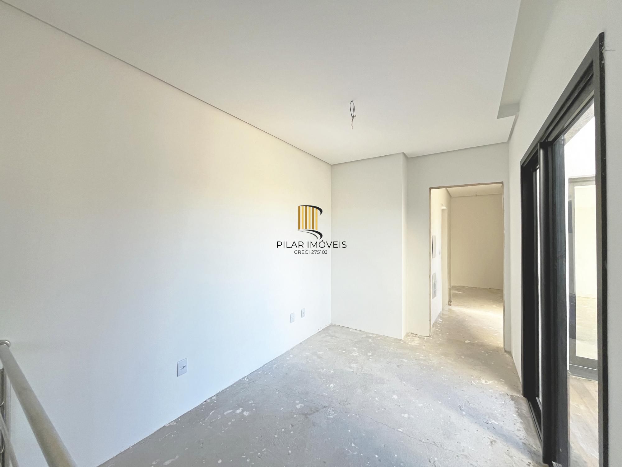 Casa em Porto Alegre, no bairro Hípica, com 3 dormitório(s), e 3 banheiros, à venda.