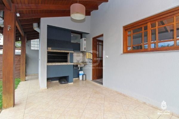 Casa de Condomínio 3 dormitórios no bairro Hípica