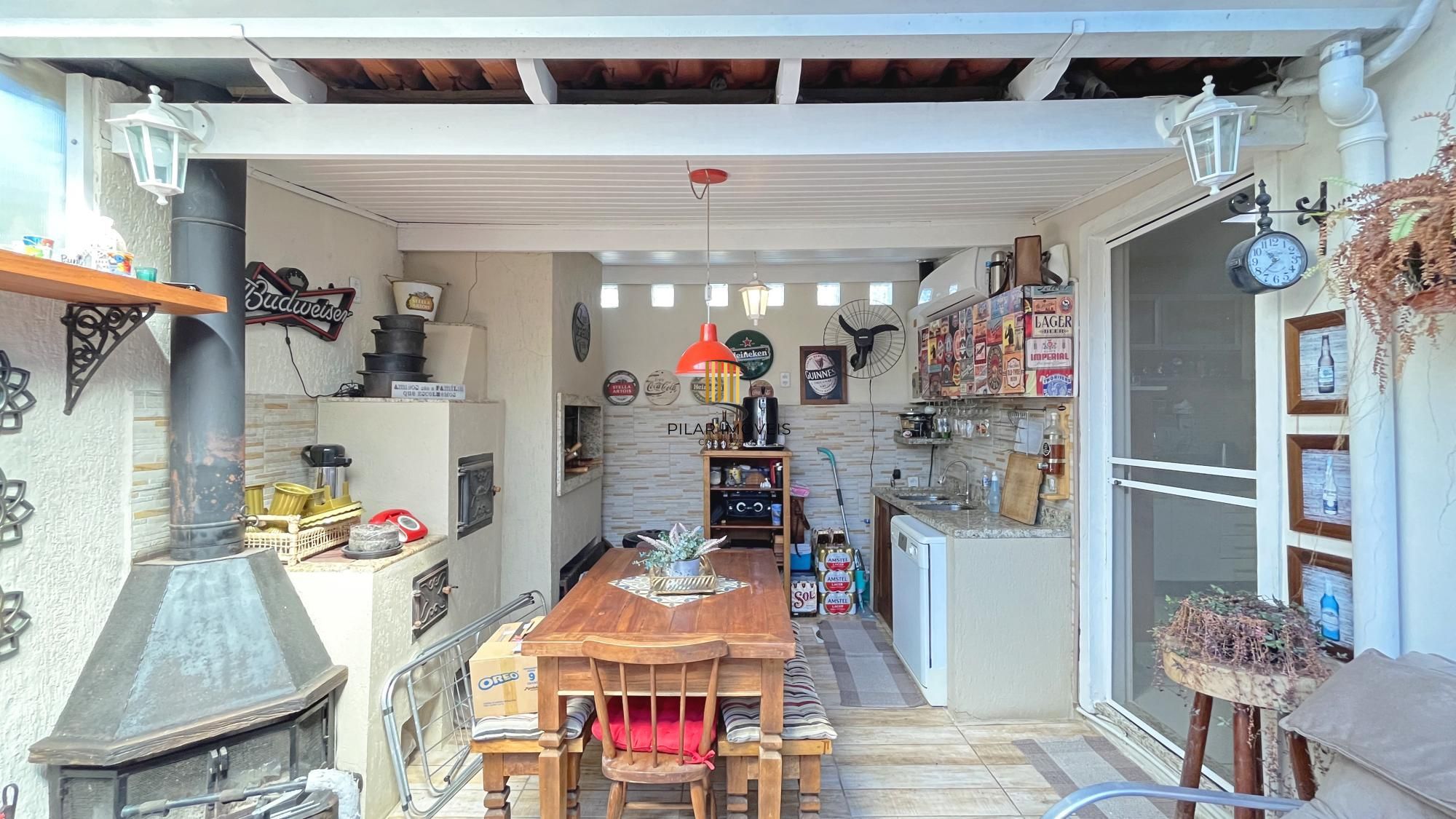 Casa de Condomínio 3 dormitórios no bairro Guarujá