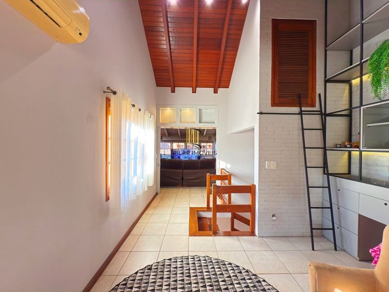 Casa Condominio com 3 dormitórios, sendo 1 suites, 2 vagas - Pedra Redonda