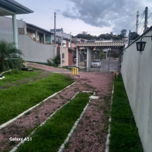 Sobrado 3 dormitórios no bairro Vila Nova