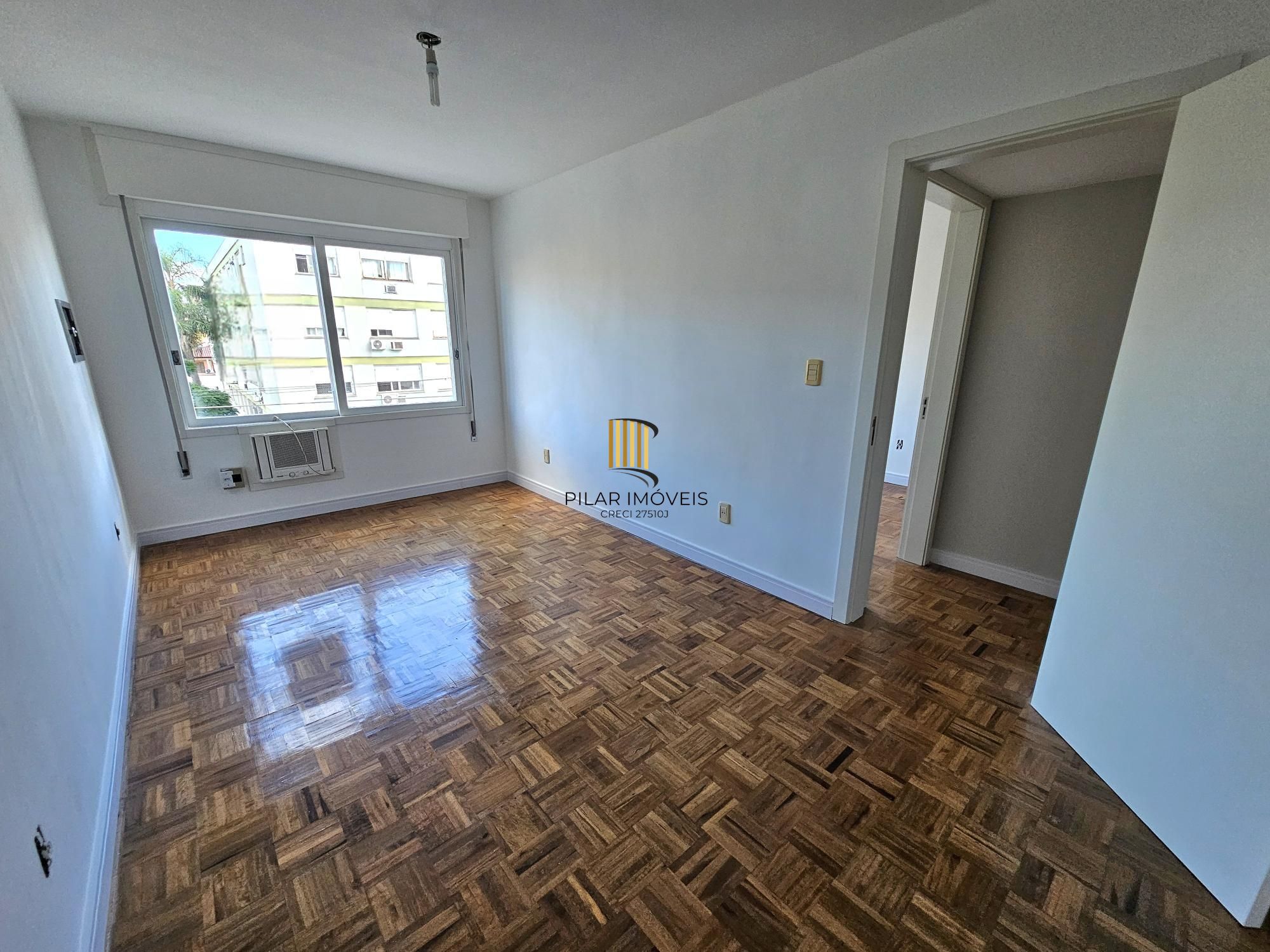 Apartamento para Venda - 102m², 3 dormitórios, sendo 1 suites, 1 vaga - Menino Deus