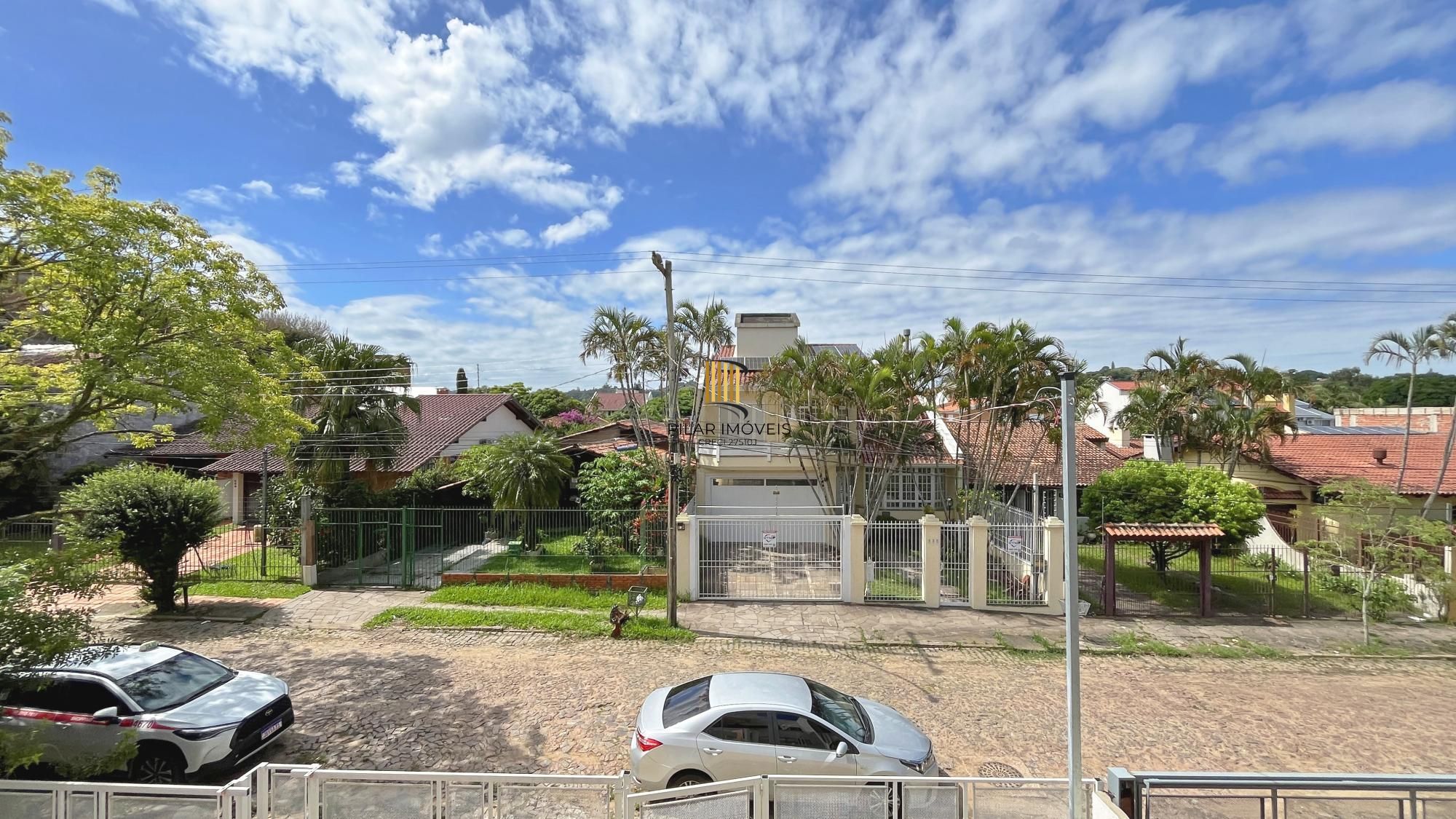 Casa 3 dormitórios no bairro Ipanema