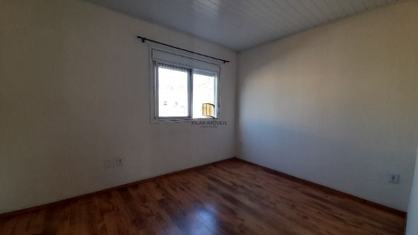 Casa Condominio em Porto Alegre, no bairro Restinga, com 2 dormitório(s), e 2 banheiros, à venda.