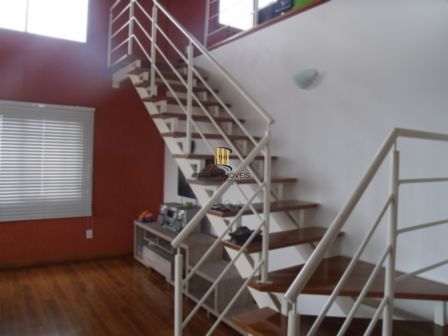 Casa para Venda - 300m², 3 dormitórios, sendo 1 suites, 4 vagas - Vila Nova