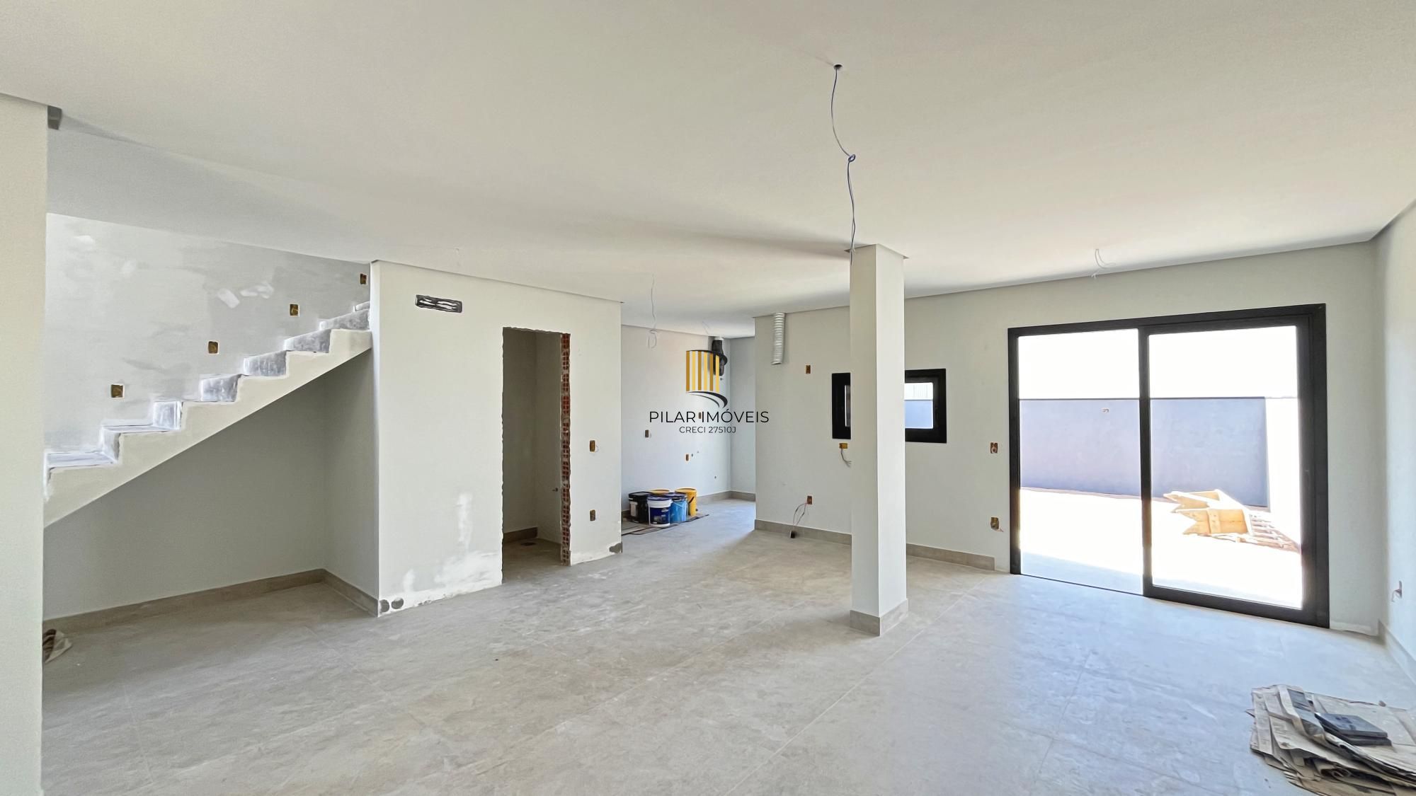 Casa de Condomínio 3 dormitórios no bairro Hípica