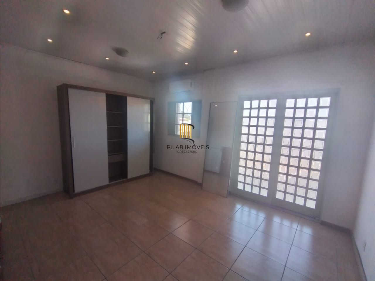 Hípica- Sobrado 2 dormitórios -Venda