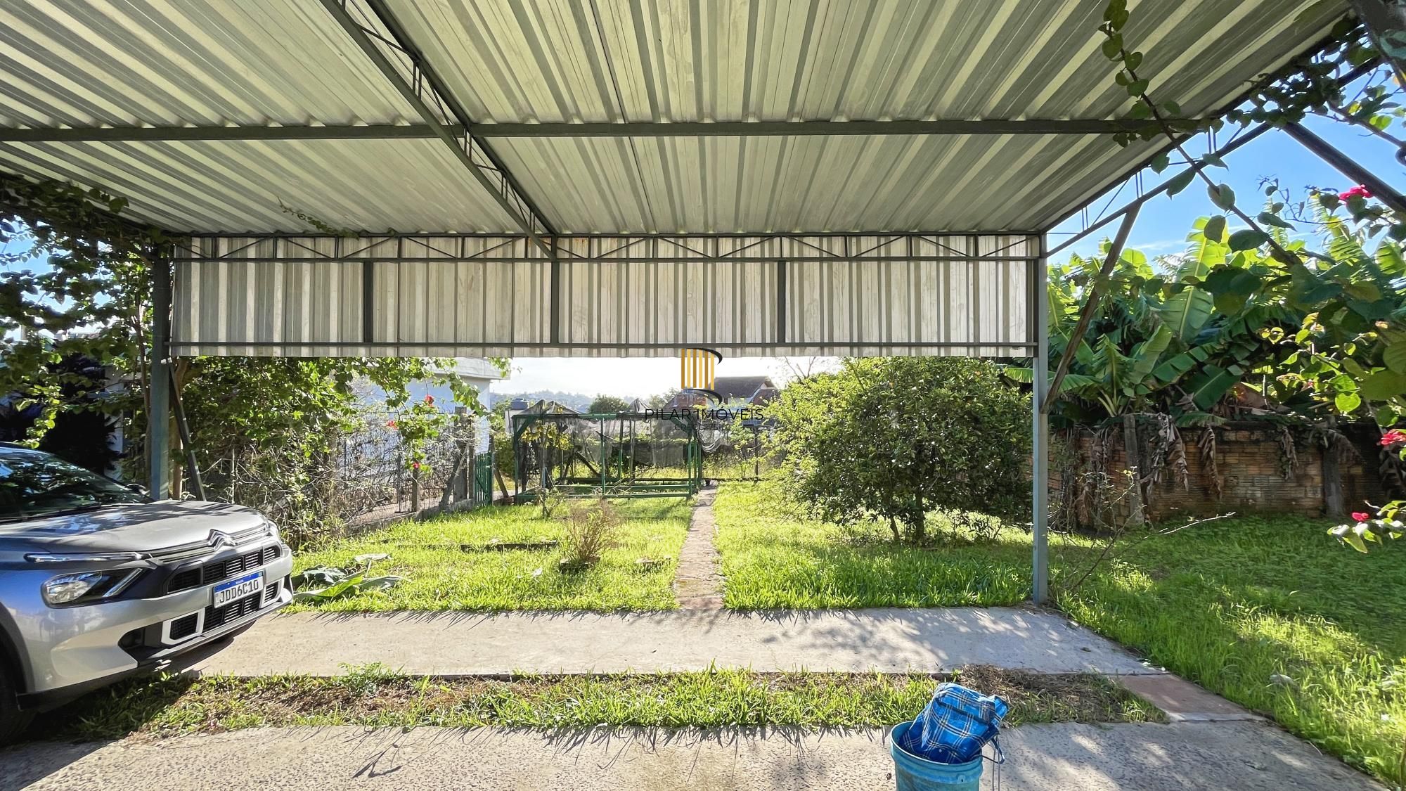 Casa 4 dormitórios no bairro Glória