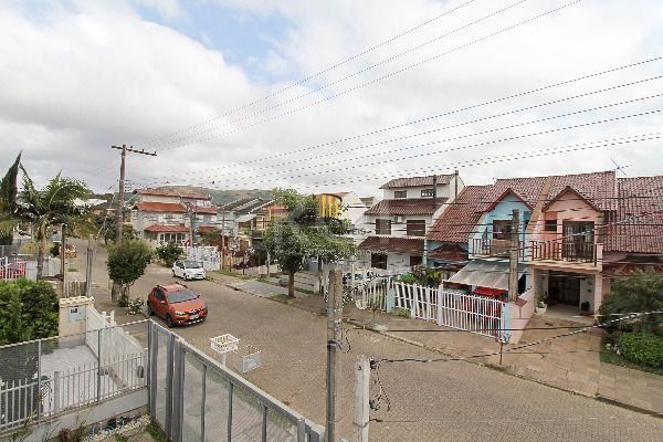 Casa para Venda - 150m², 4 dormitórios, sendo 2 suites  com uma no térreo, 2 vagas - Lagos De Nova Ipanema